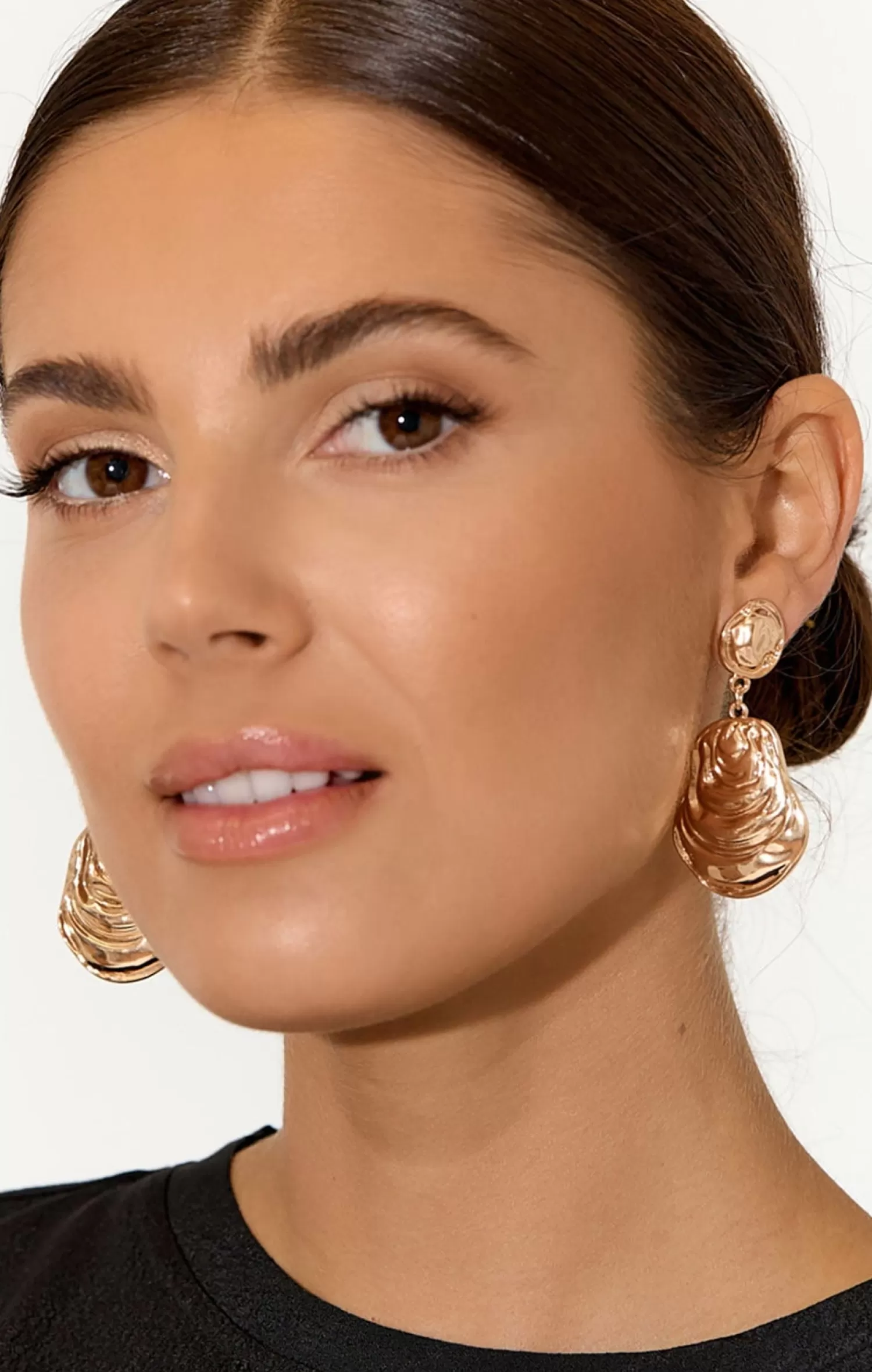 Adorne METAL OYSTER DROP EARRING IN