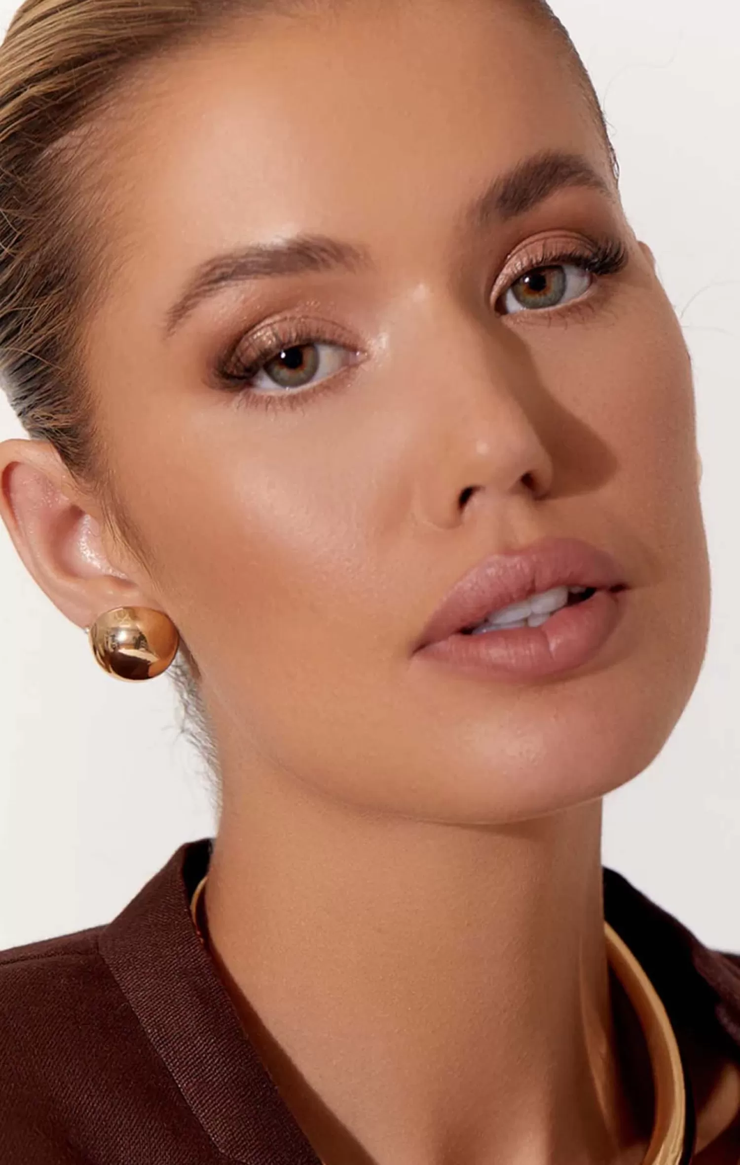 Adorne POLISHED DOME STUD EARRING IN